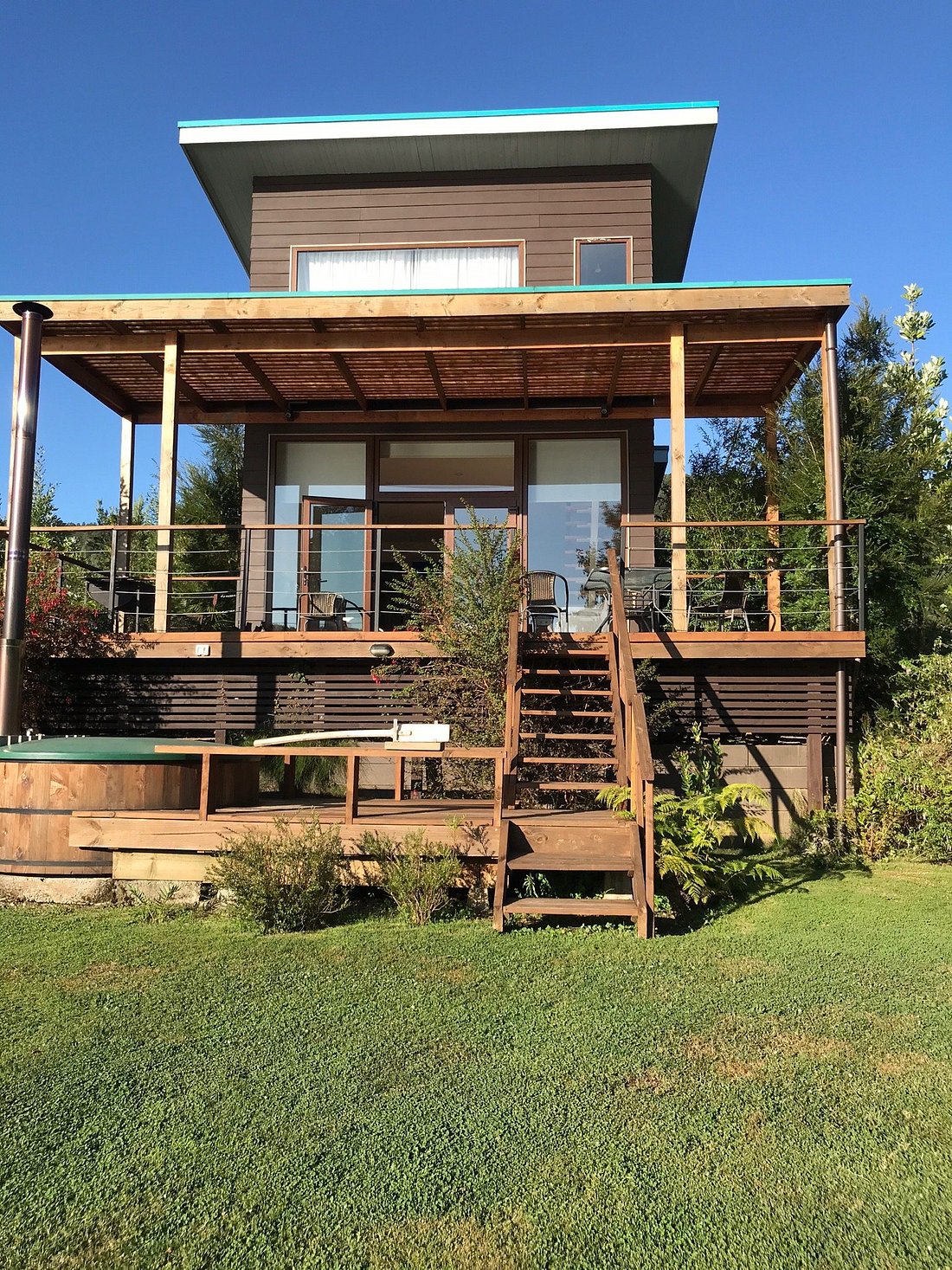 Imagen de Arriendo full amoblado frente al Río Calle Calle, tinaja caliente y muelle privado, Valdivia
