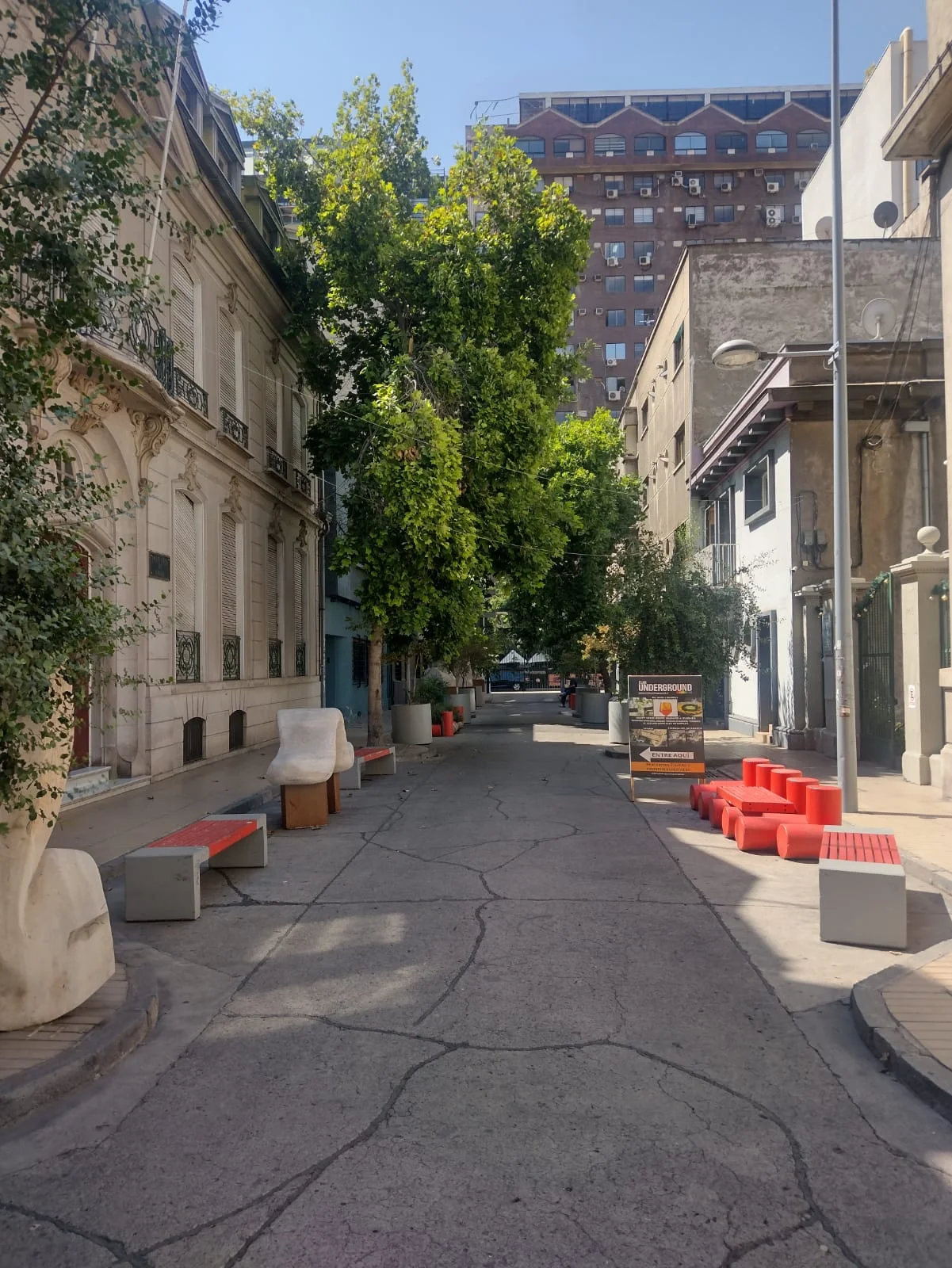 Imagen de Venta Depto. 2D+2B en pasaje Almirante Montt, Bellas Artes, Santiago.