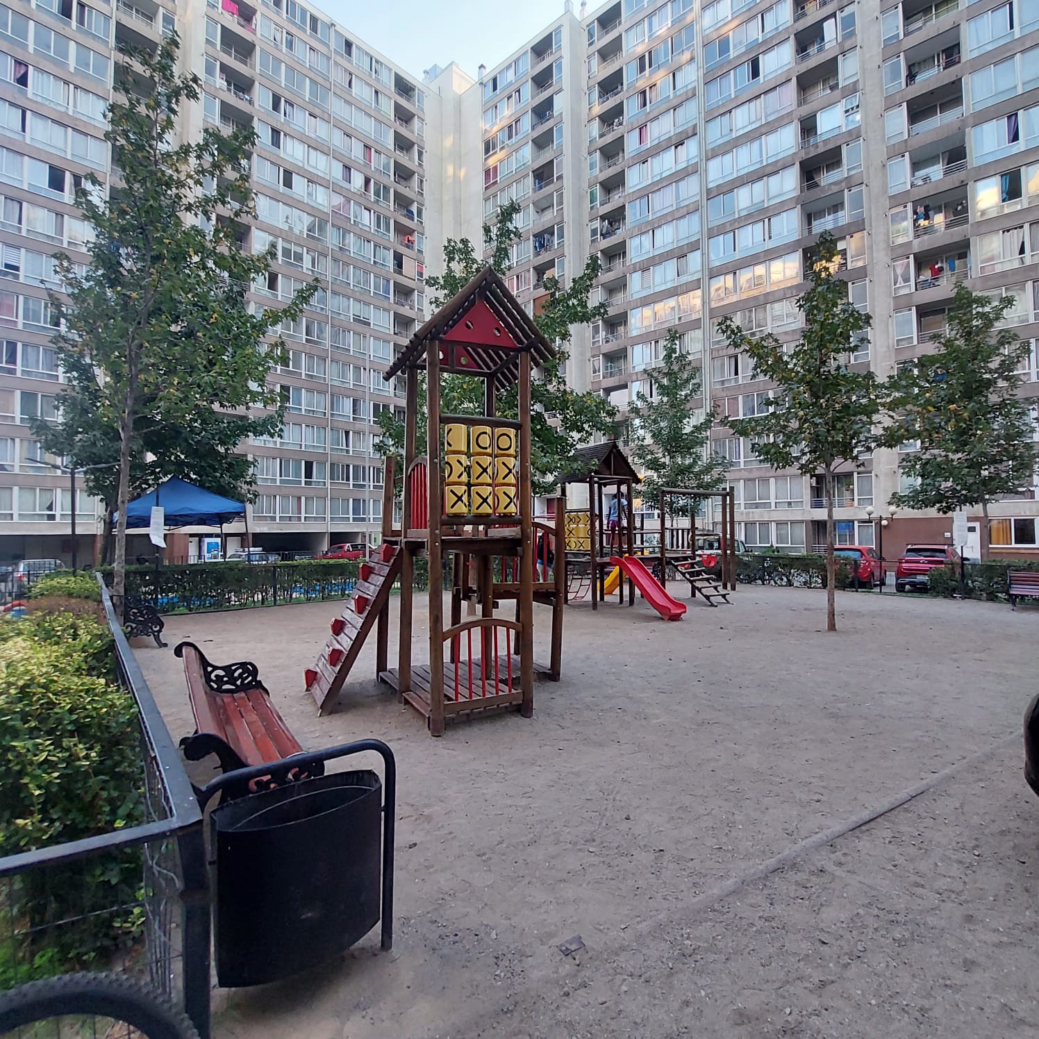 Imagen de VENTA DE DEPARTAMENTO DE 3D-1B. CERCANO A ACCESO AV. CARRASCAL 